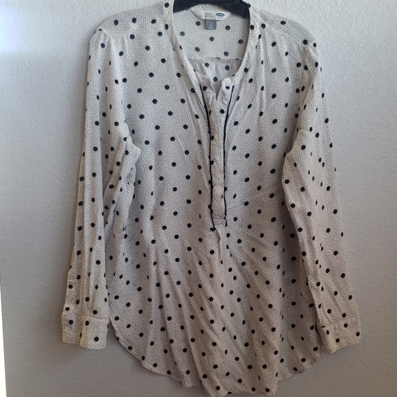 Old Navy Tops - Old Navy Polka Dot Tunic Large